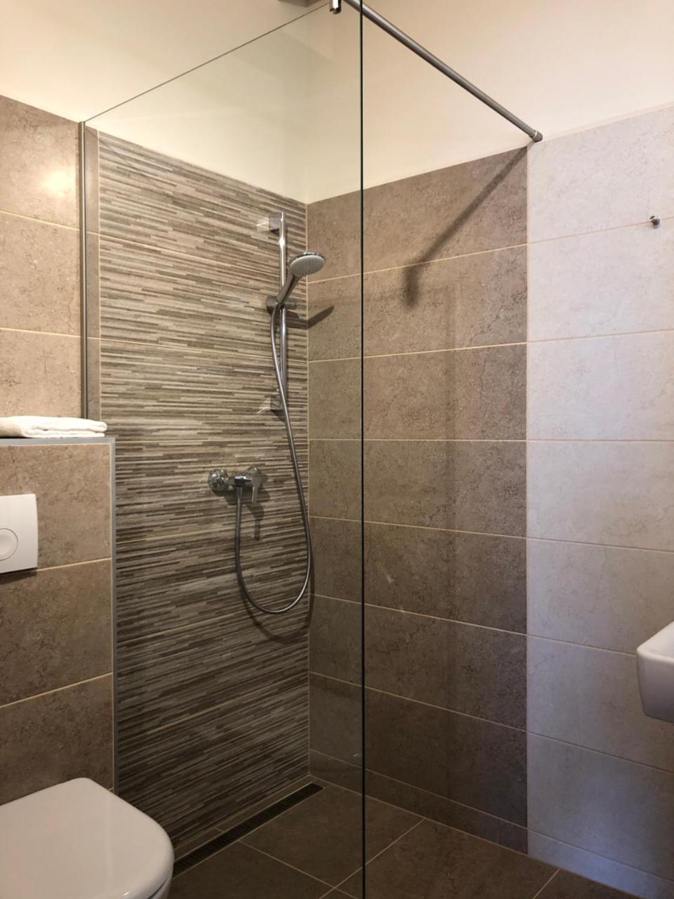 HS - Rockhaus Aparthotel Pruggern Exteriör bild