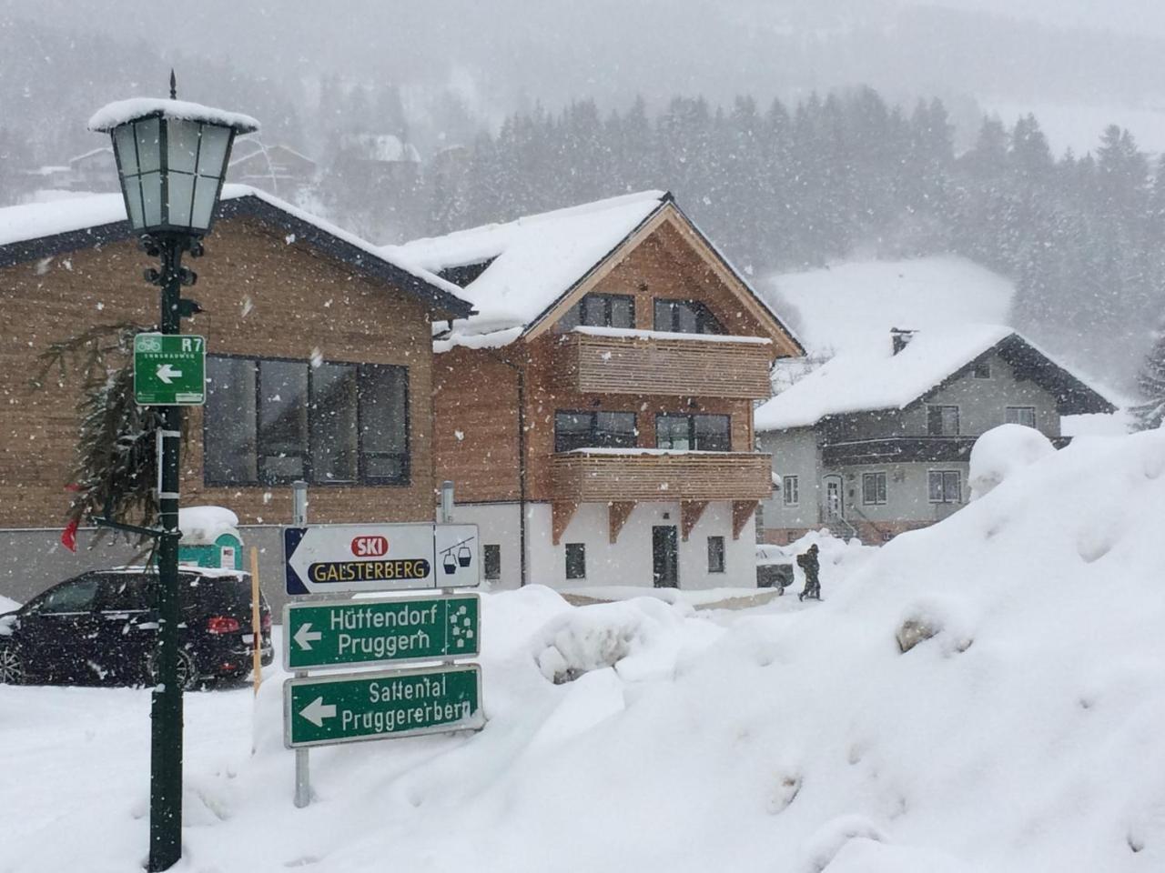 HS - Rockhaus Aparthotel Pruggern Exteriör bild
